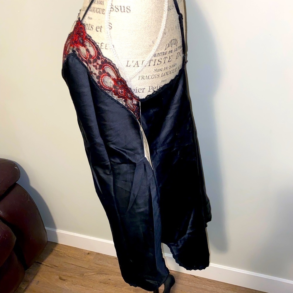 VINTAGE International Boutique by Undercover Wear Rose Lace Slip Dress L - BNWT - Picture 3 of 7